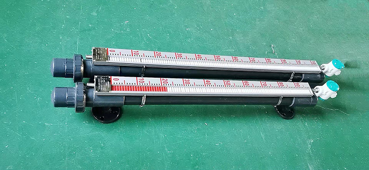 襯四氟防腐磁翻板液位計(jì)1.jpg